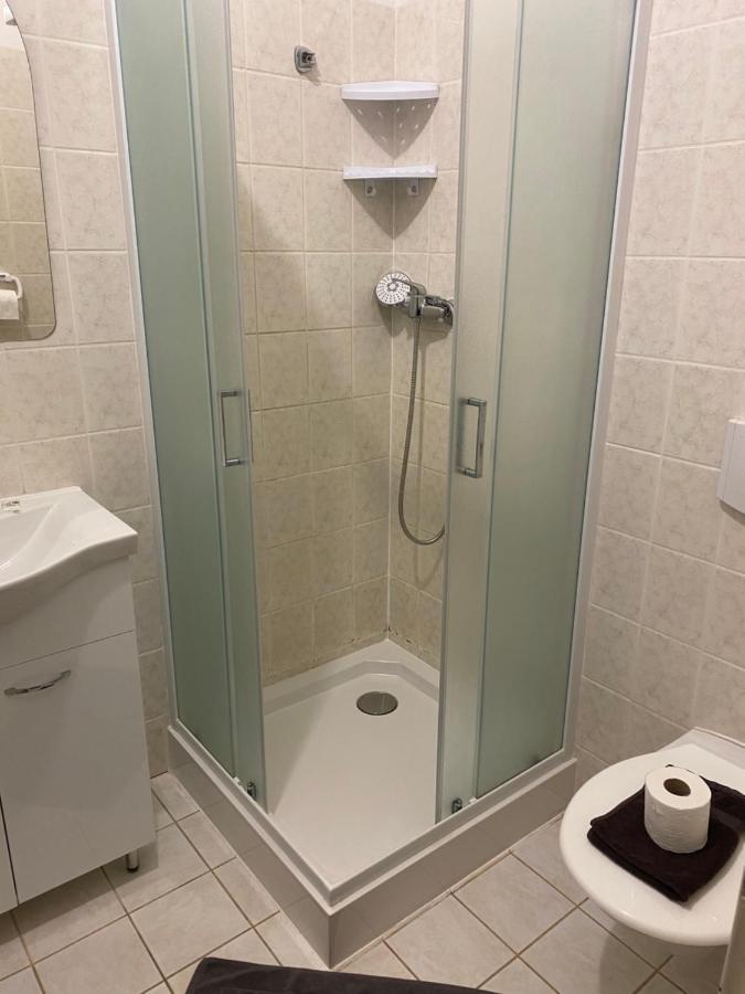 Penzion Lara Ceske Budejovice Exteriör bild